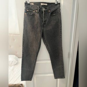 Levi’s Premium Wedgie Straight Fit Sz 27
